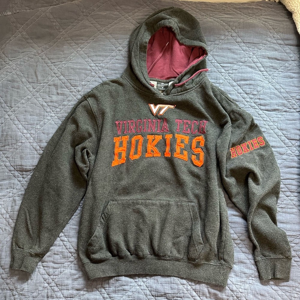 Virginia Tech Hokies Colosseum sweatshirt size M